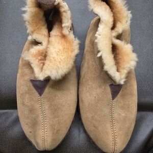 Cabela's Tan Suede Men's Mocassin Slippers with Shearling Lining